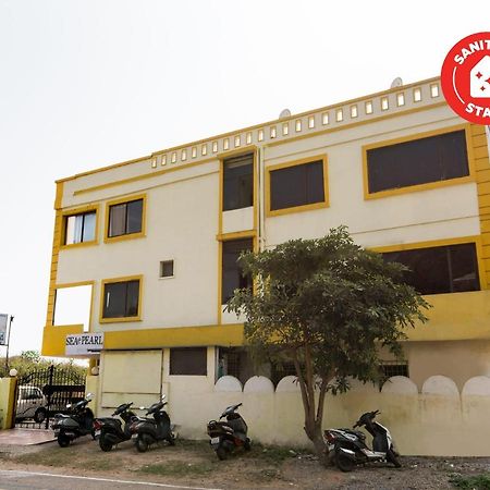Oyo 69511 Hotel Sea E Pearl Visakhapatnam Luaran gambar