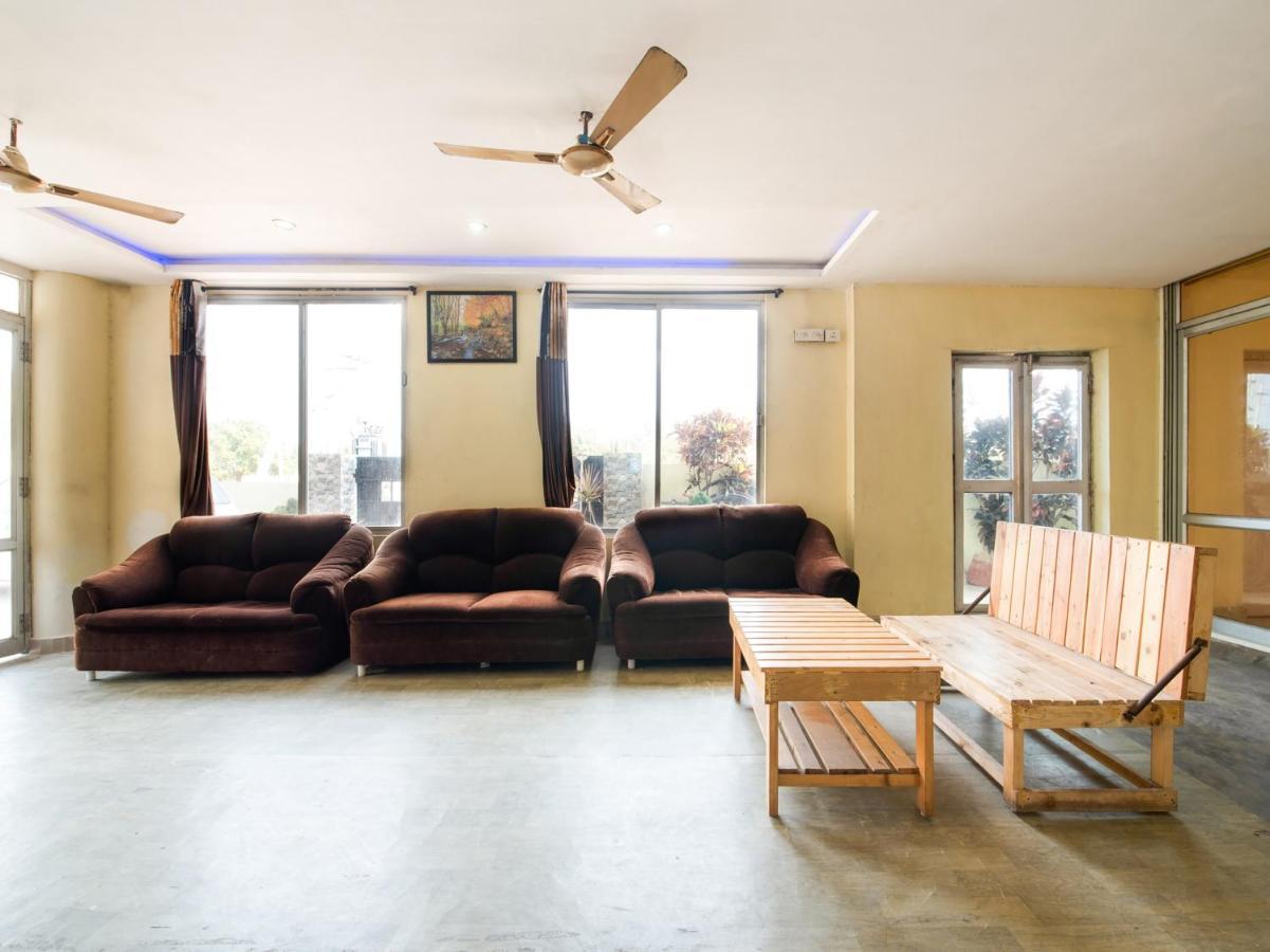 Oyo 69511 Hotel Sea E Pearl Visakhapatnam Luaran gambar