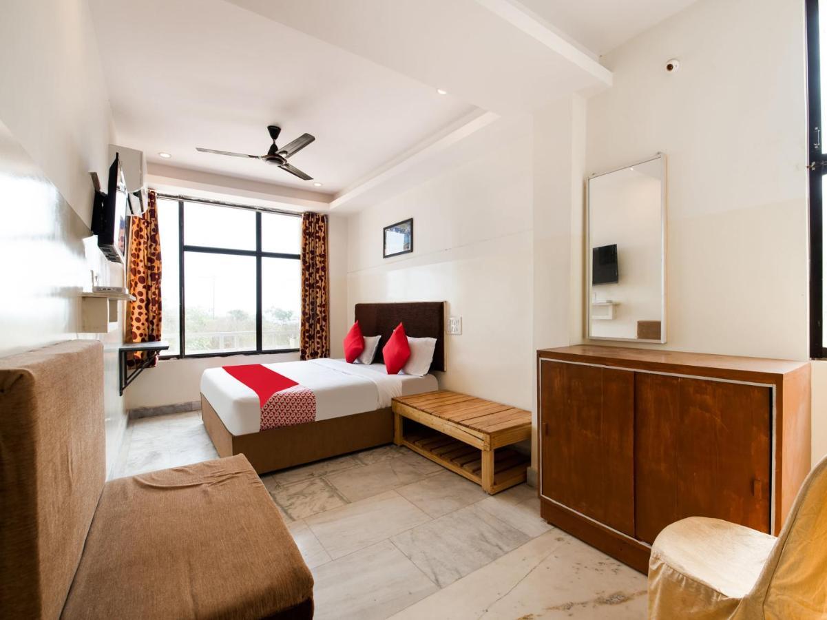 Oyo 69511 Hotel Sea E Pearl Visakhapatnam Luaran gambar